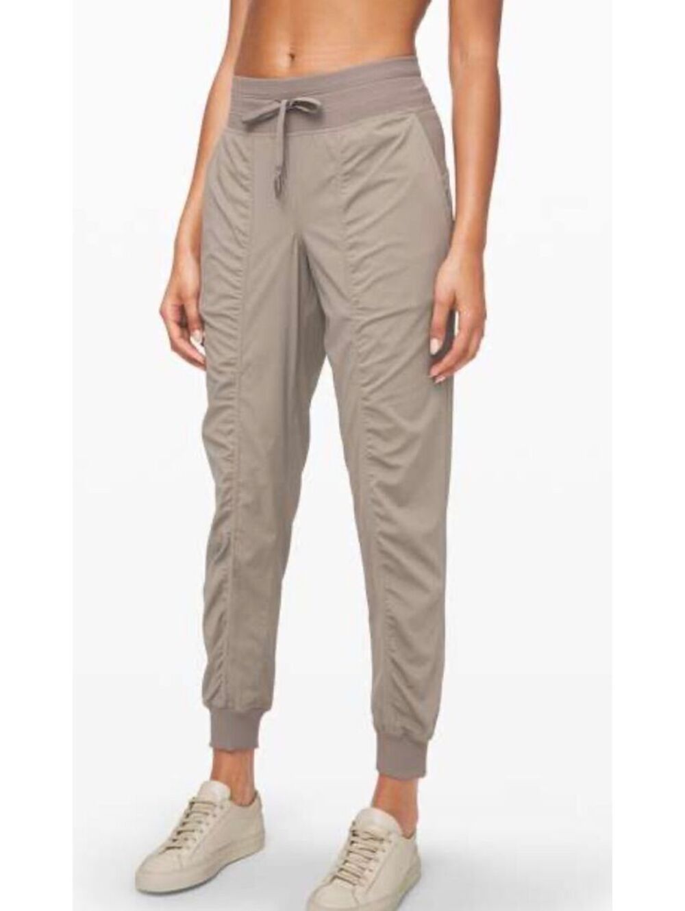 Lululemon dance studio joggers size 8